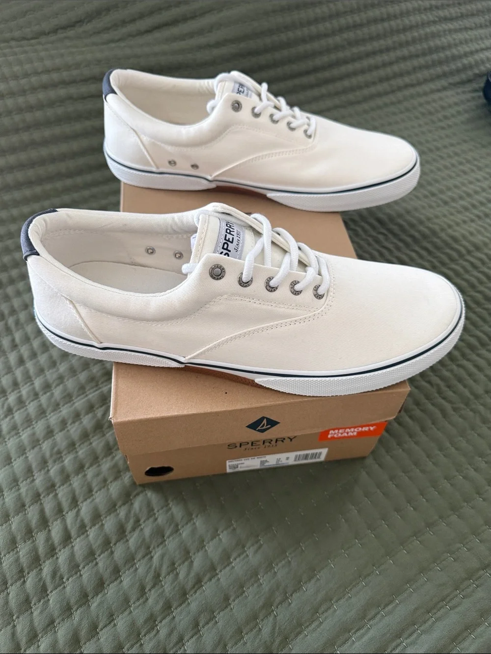 Sperry Men's White Canvas Boat Shoes with Navy Trim Men’s Size 13